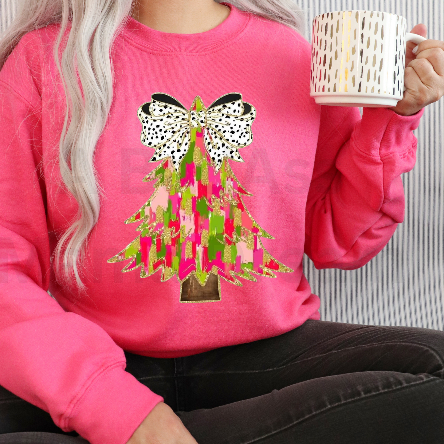 Christmas Tree Polkadot Bow. (Sweatshirt)